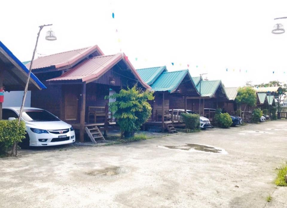 Talad Nam Klong Hae Resort Хатъяй Экстерьер фото
