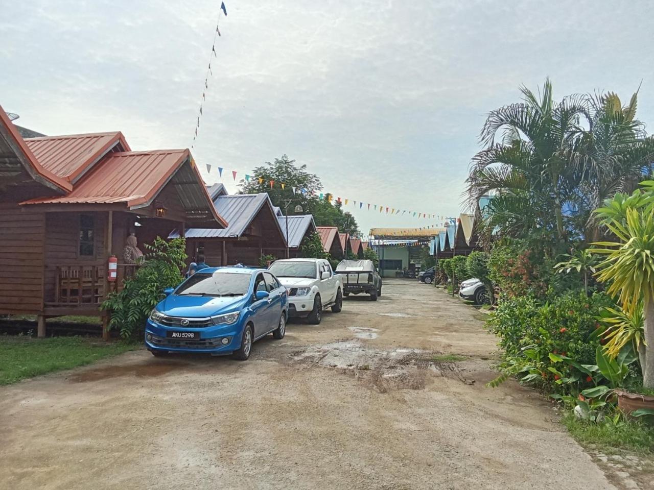 Talad Nam Klong Hae Resort Хатъяй Экстерьер фото