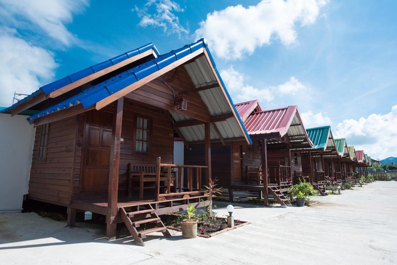 Talad Nam Klong Hae Resort Хатъяй Экстерьер фото